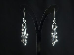Aretes Gotas de Rocío | Elegancia Artesanal
